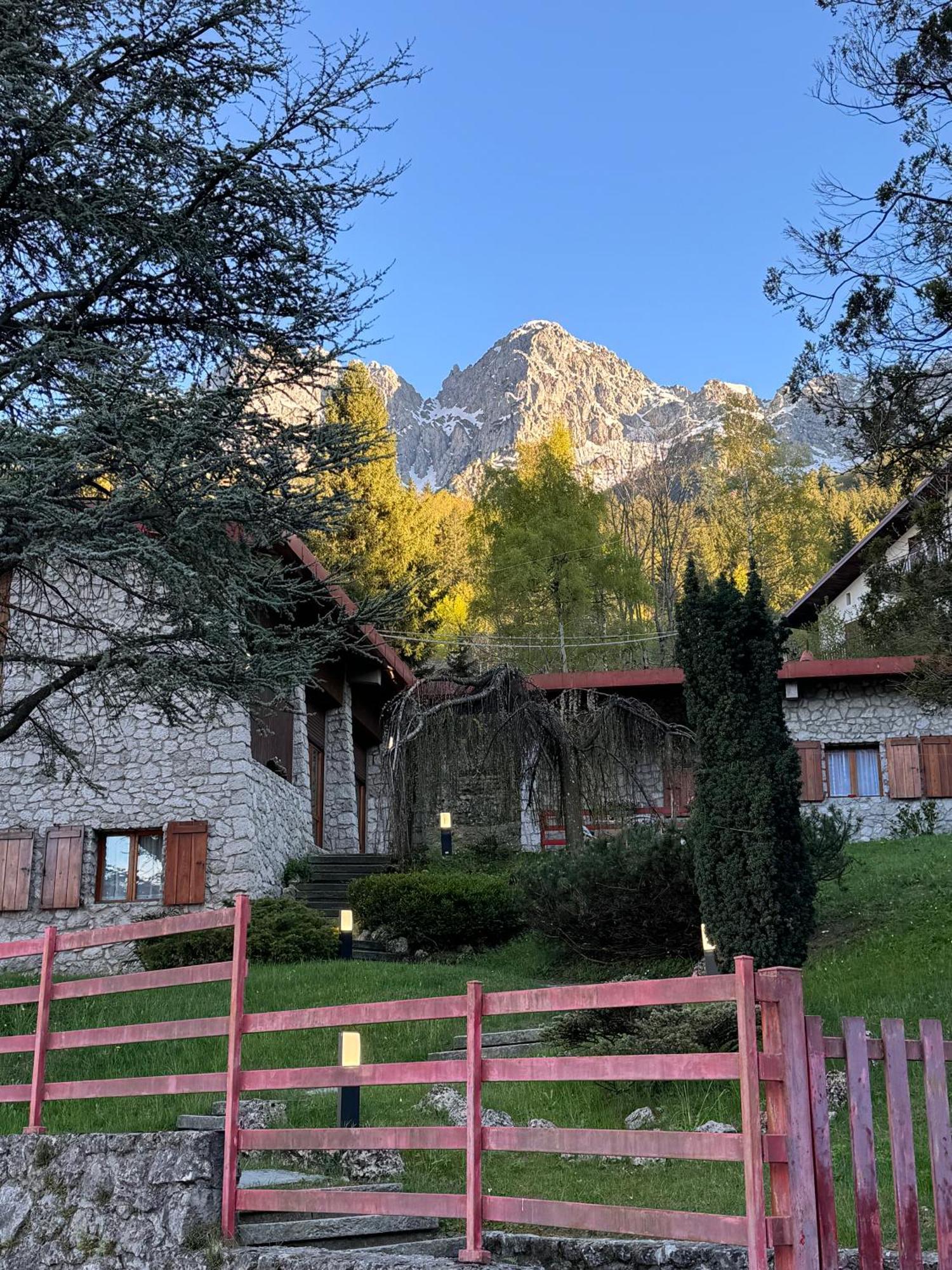 Villa Drago Chalet Oltre il Colle Exterior photo